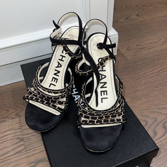 Authentic black suede Chanel sandals. 19p collection.  Purchased at Hirshleifers - Picture 2 of 9